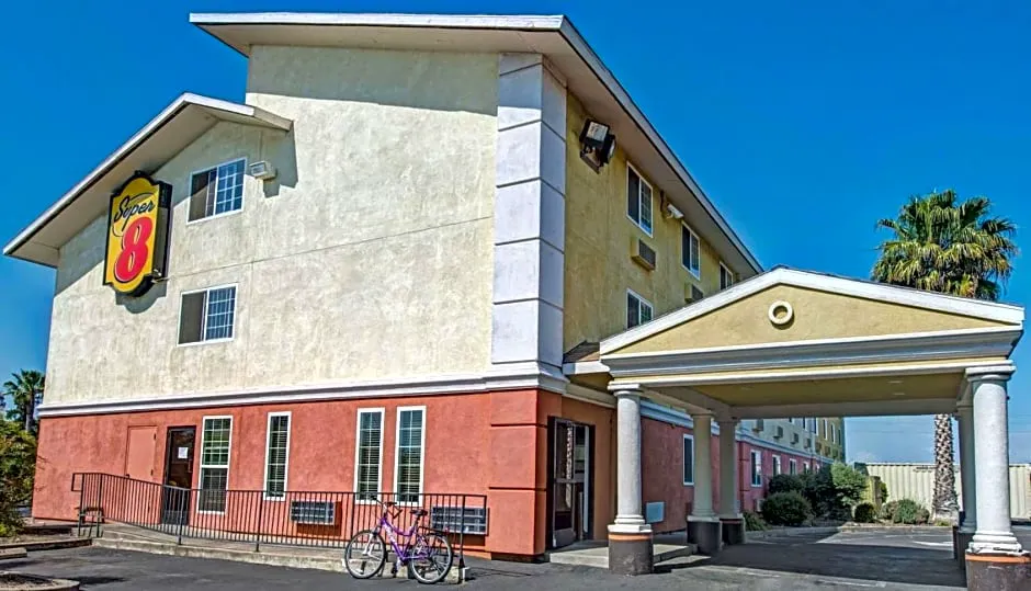 Super 8 by Wyndham Sacramento/Florin Rd hotel hero