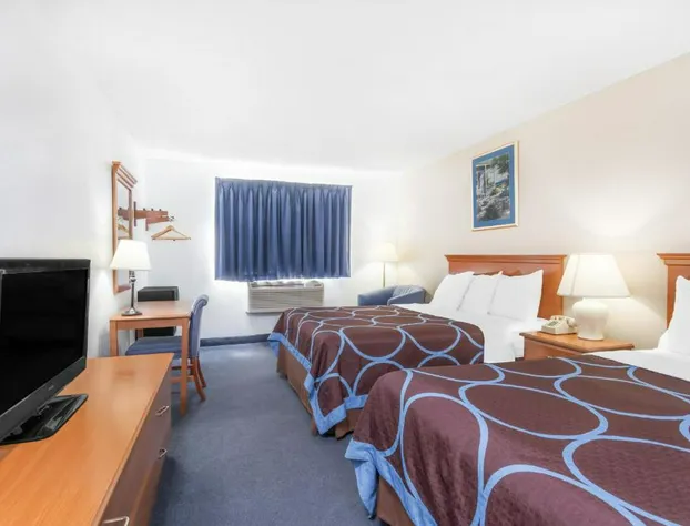 Super 8 by Wyndham Montgomery Maybrook hotel detail image 4