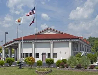 Super 8 by Wyndham Ringgold/Chattanooga Area hotel detail image 3