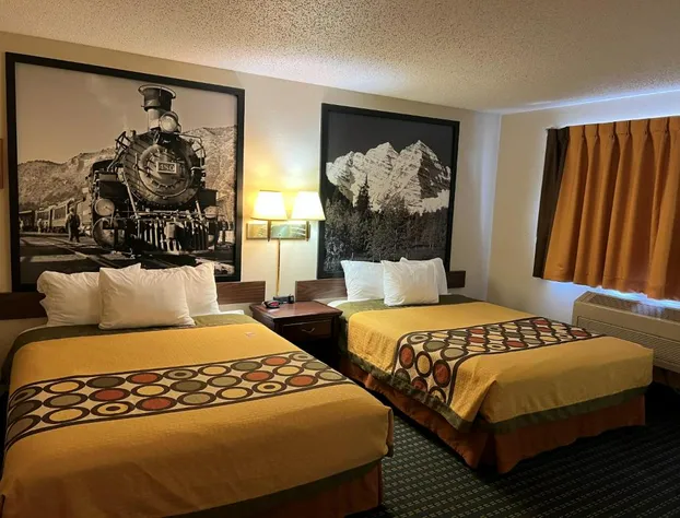 Super 8 by Wyndham Trinidad hotel detail image 4