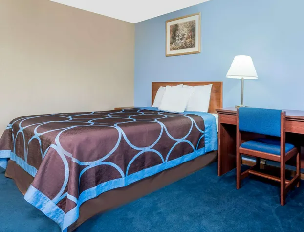 Super 8 by Wyndham Mankato hotel detail image 4