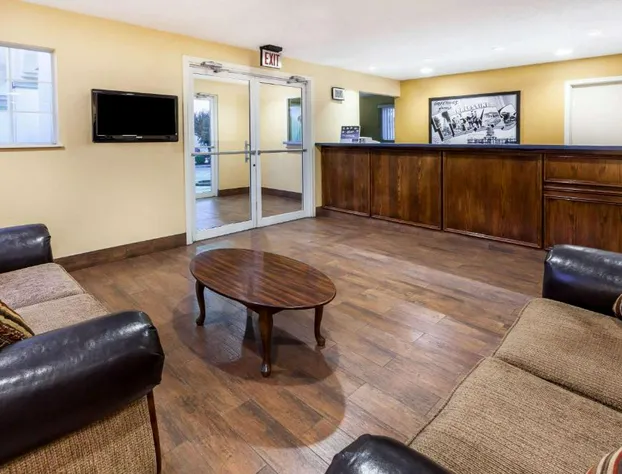 Premier Inn Palestine hotel detail image 1