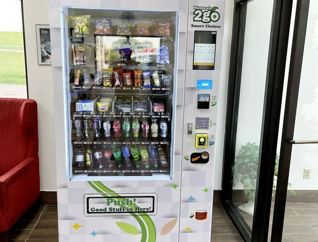 Super 8 by Wyndham Clear Lake hotel detail image 4