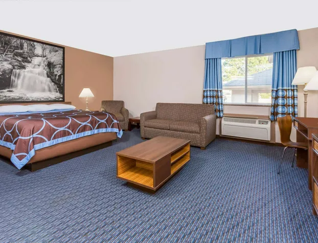 Super 8 by Wyndham El Dorado hotel detail image 4