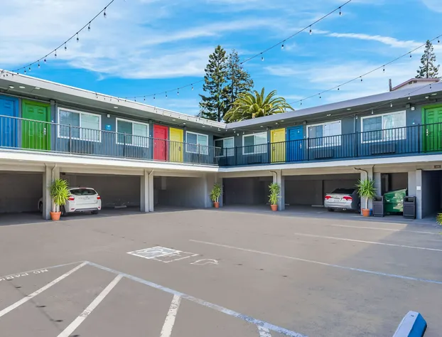 Signature Inn Oakland hotel detail image 3