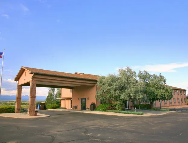 Super 8 by Wyndham Florence CO hotel detail image 3