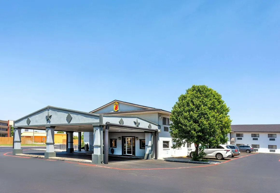 Super 8 by Wyndham Amarillo Central TX hotel hero