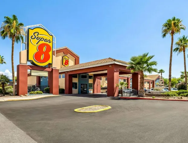 Super 8 by Wyndham Marana/Tucson Area hotel detail image 2