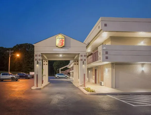 Super 8 by Wyndham Commerce hotel detail image 1