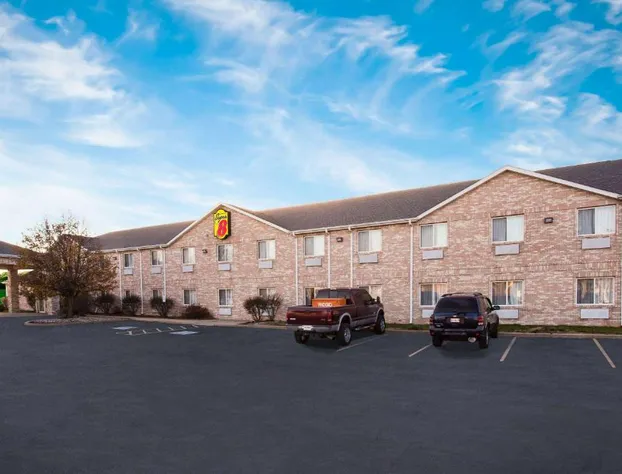 Super 8 by Wyndham Remington hotel detail image 2