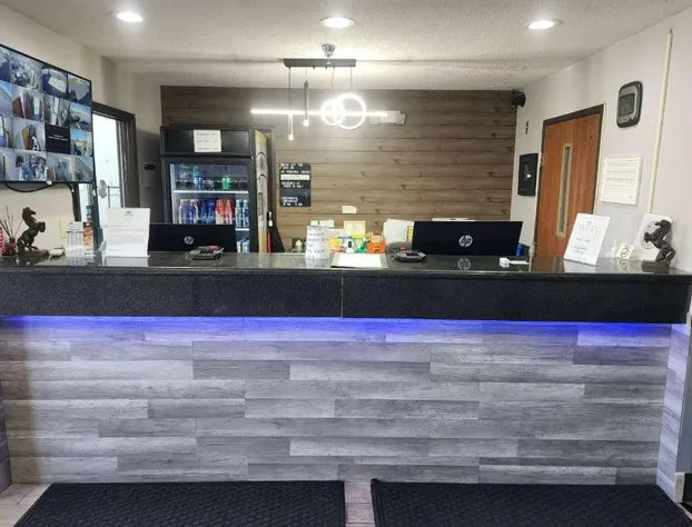 Super 8 by Wyndham Galesburg hotel detail image 4