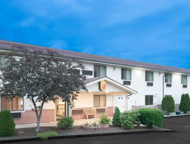 Super 8 by Wyndham Augusta hotel detail image 1