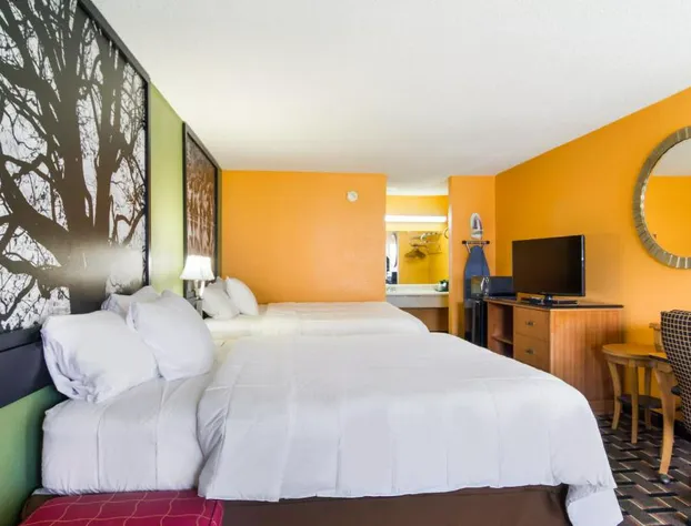 Americas Best Value Inn Darien hotel detail image 3