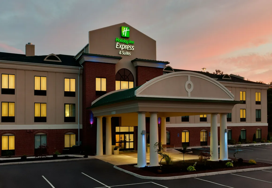 Holiday Inn Express & Suites White Haven - Poconos by IHG hotel hero