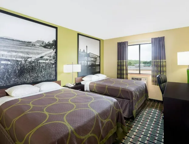 Super 8 by Wyndham Marietta hotel detail image 4