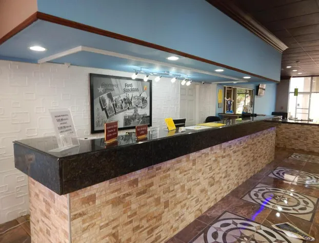 Super 8 by Wyndham Ft Stockton hotel detail image 4