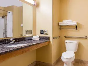 Super 8 by Wyndham Appleton hotel detail image 2