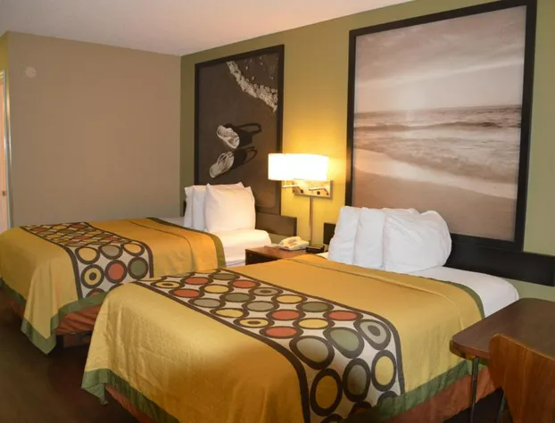 Super 8 by Wyndham Monticello hotel detail image 3