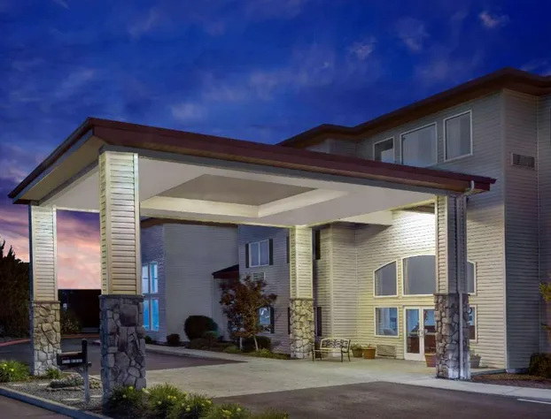 Super 8 by Wyndham Central Pt Medford hotel detail image 2