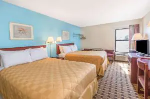 Super 8 by Wyndham Knoxville Downtown Area hotel detail image 1