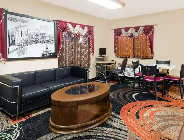 Super 8 by Wyndham Paris IL hotel detail image 1