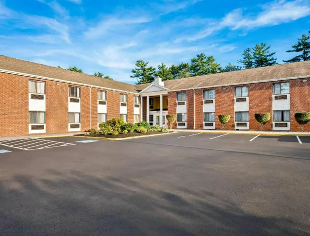 Days Inn by Wyndham Brunswick Bath Area hotel detail image 4