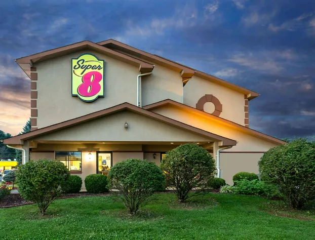 Super 8 by Wyndham Abingdon VA hotel detail image 4