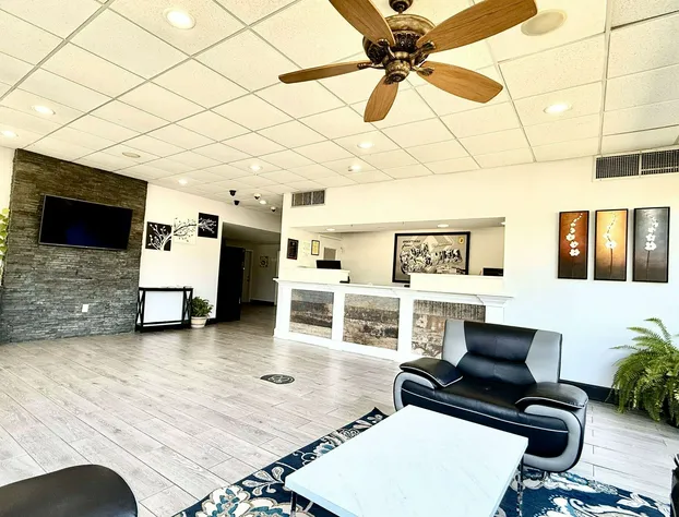 Super 8 by Wyndham Hardeeville/Savannah North hotel detail image 4