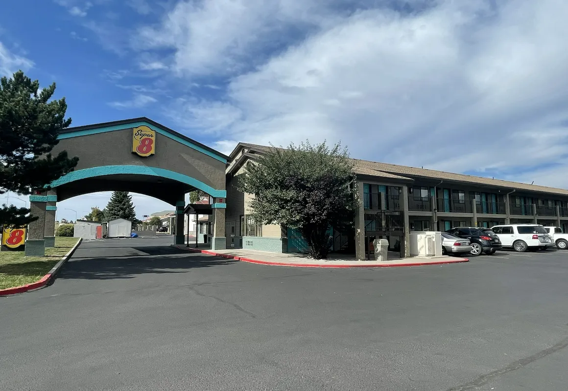 Super 8 Flagstaff I-40 Ex 198 Lucky Lane hotel hero
