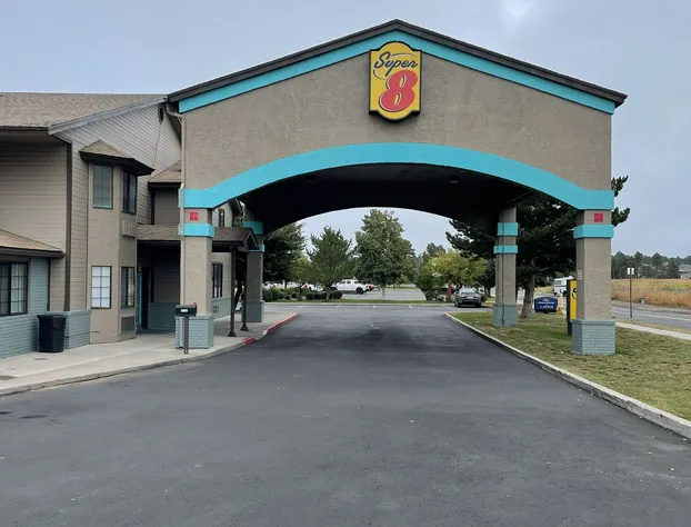 Super 8 Flagstaff I-40 Ex 198 Lucky Lane hotel detail image 1