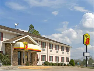 Super 8 by Wyndham Batesville hotel detail image 1