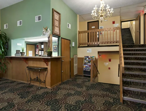 Super 8 by Wyndham Russellville hotel detail image 1