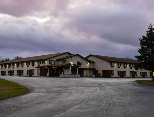 Super 8 by Wyndham Amsterdam hotel detail image 1