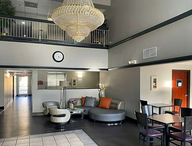 Super 8 by Wyndham Weatherford hotel detail image 3