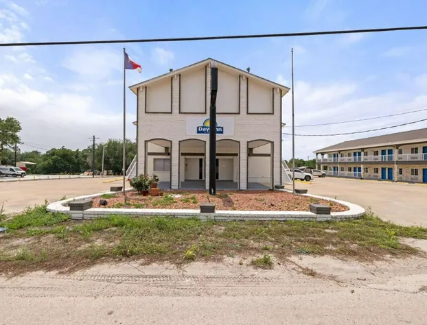 Days Inn by Wyndham Kenedy/Karnes City hotel detail image 4