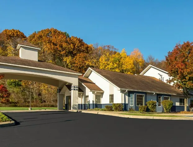 SureStay Plus Hotel by Best Western Highland Poughkeepsie hotel detail image 1