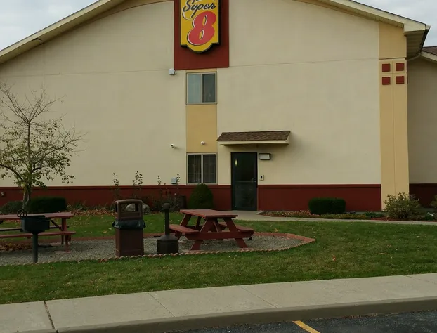 Super 8 by Wyndham Cobleskill NY hotel detail image 1