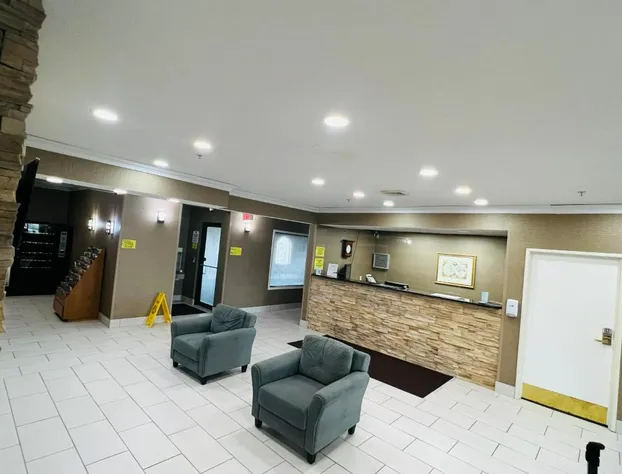 Super 8 by Wyndham South Bend hotel detail image 4