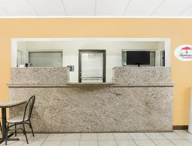 Super 8 by Wyndham Santee hotel detail image 2