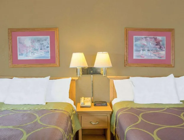 Super 8 by Wyndham Blytheville hotel detail image 4