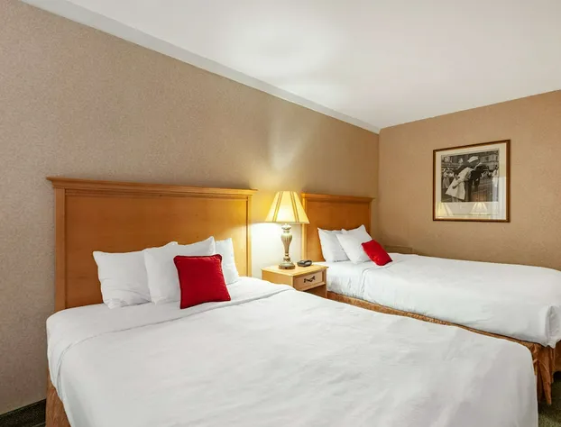 Red Lion Hotel Rosslyn Iwo Jima hotel detail image 2