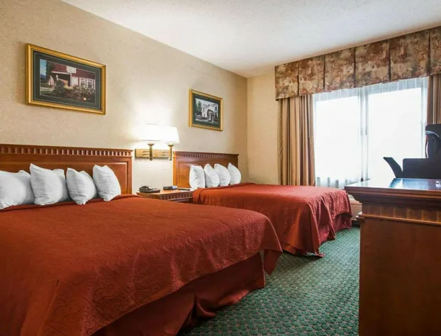 Econo Lodge Glens Falls / Lake George hotel detail image 4