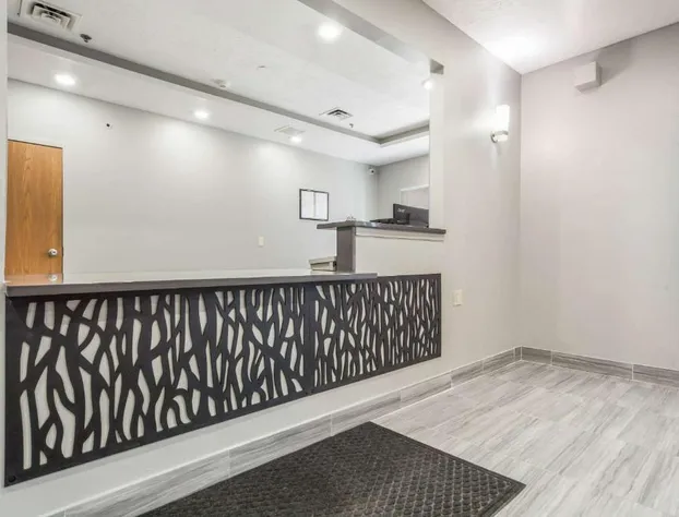 Quality Inn & Suites Omaha Chalco hotel detail image 4