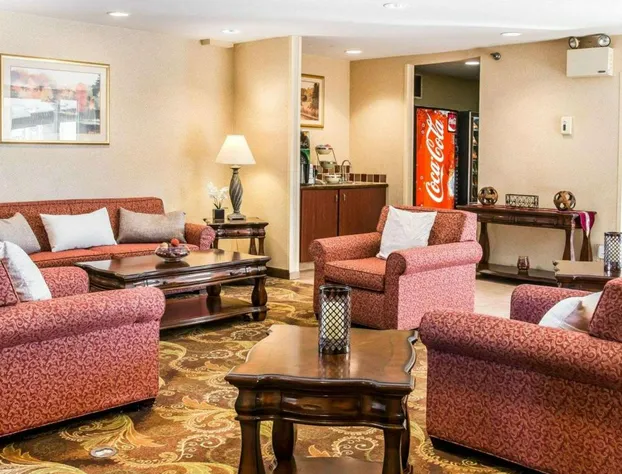 Quality Inn Toledo Airport hotel detail image 4