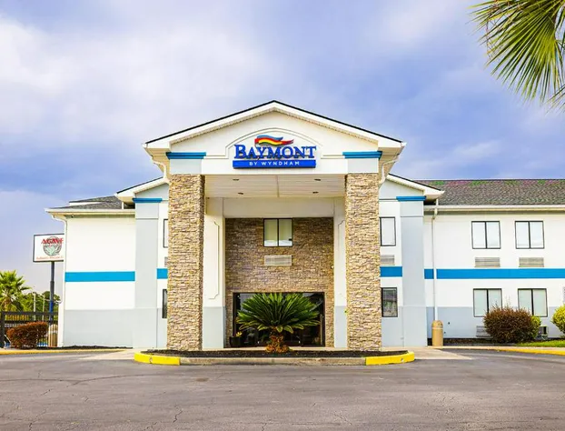 Baymont by Wyndham Port Wentworth hotel detail image 2