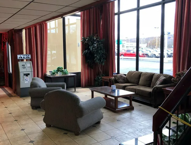 Quality Inn and Suites Kingston hotel detail image 3