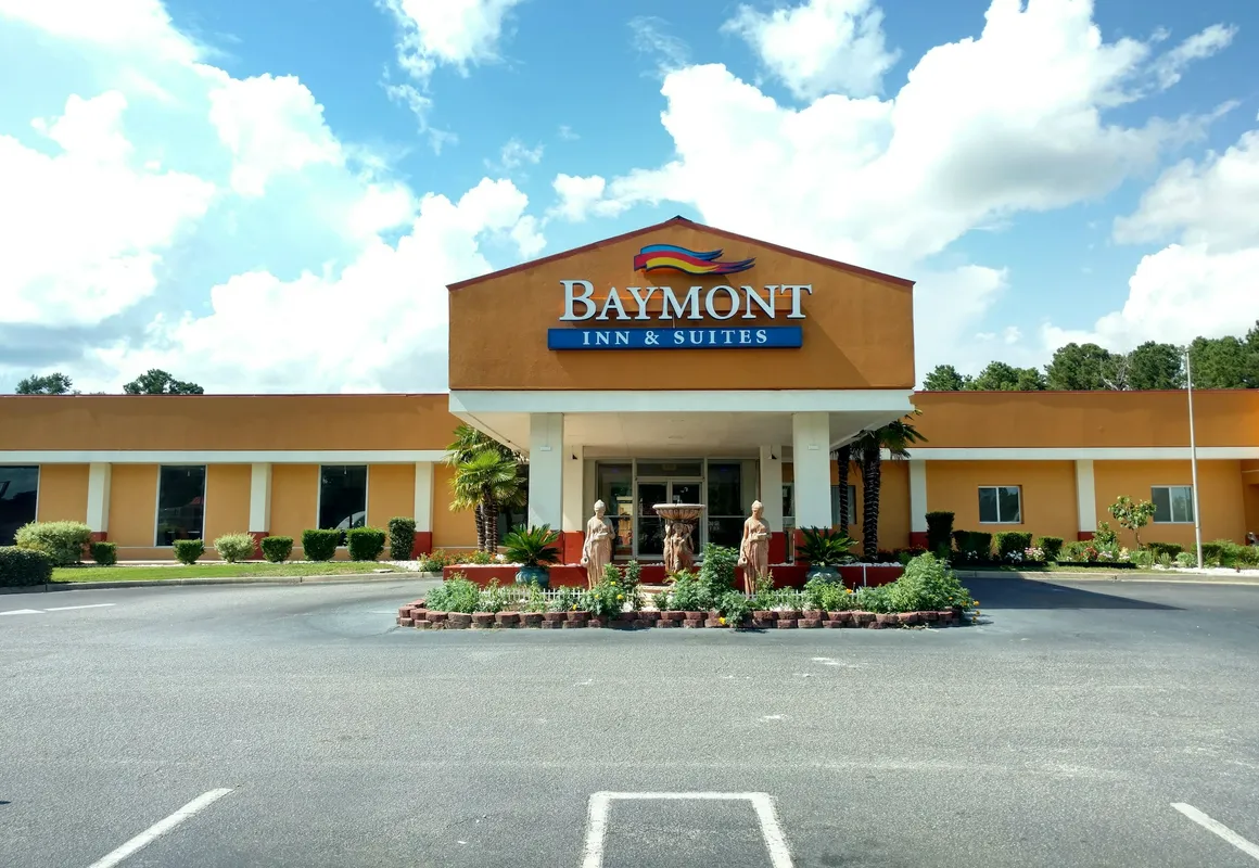 Baymont by Wyndham Walterboro hotel hero