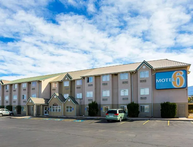 Motel 6 Bernalillo, NM hotel detail image 3