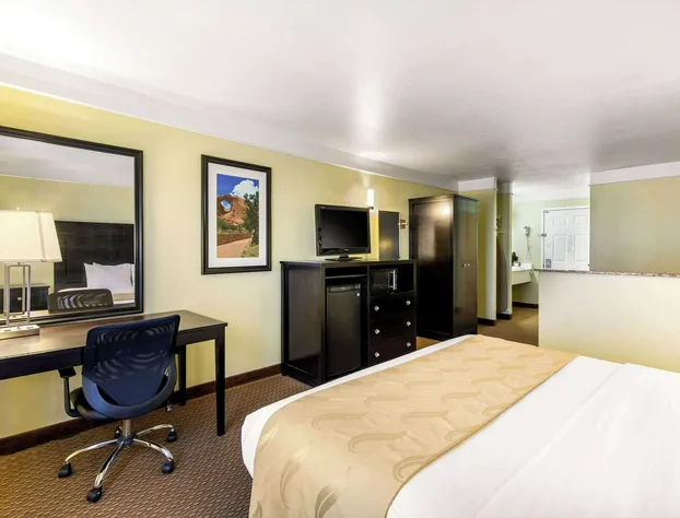 Quality Inn & Suites Gallup I-40 Exit 20 hotel detail image 3