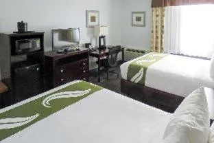 Quality Inn & Suites Everett hotel detail image 2